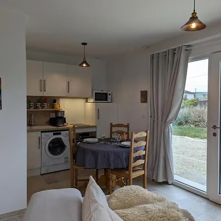 Moderne Avec Terrasse, Parking Et Wifi - Fr-1-653-262 Baignes-Sainte-Radegonde