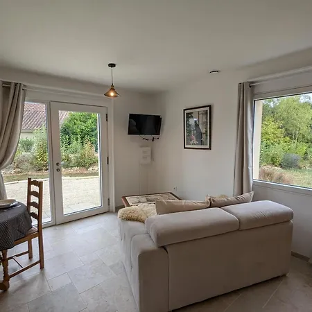 Moderne Avec Terrasse, Parking Et Wifi - Fr-1-653-262 Apartman