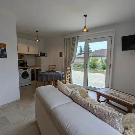 Moderne Avec Terrasse, Parking Et Wifi - Fr-1-653-262 Apartamento Baignes-Sainte-Radegonde