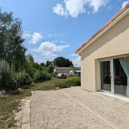 Moderne Avec Terrasse, Parking Et Wifi - Fr-1-653-262 Apartman Baignes-Sainte-Radegonde