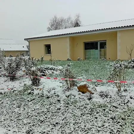 Moderne Avec Terrasse, Parking Et Wifi - Fr-1-653-262 Apartman Baignes-Sainte-Radegonde