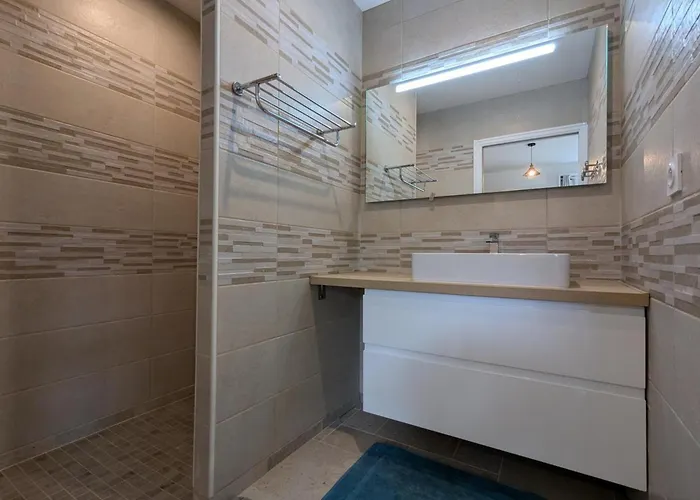 Apartamento Moderne Avec Terrasse, Parking Et Wifi - Fr-1-653-262 *